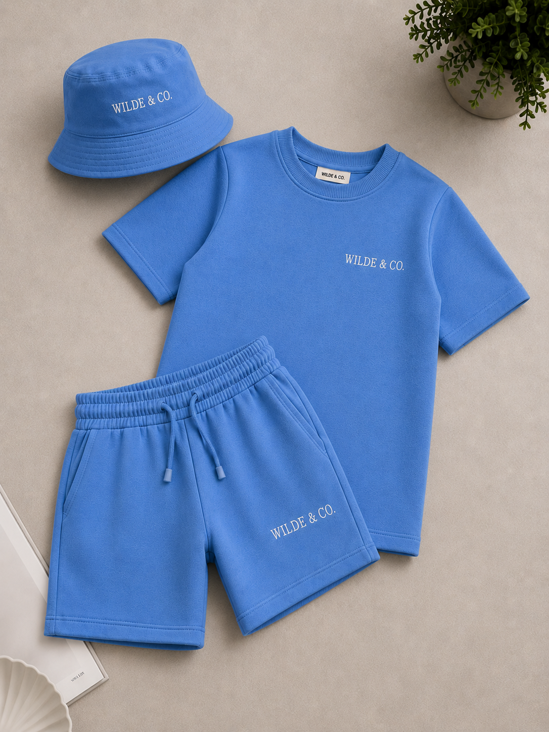 Wilde & Co. Short Set